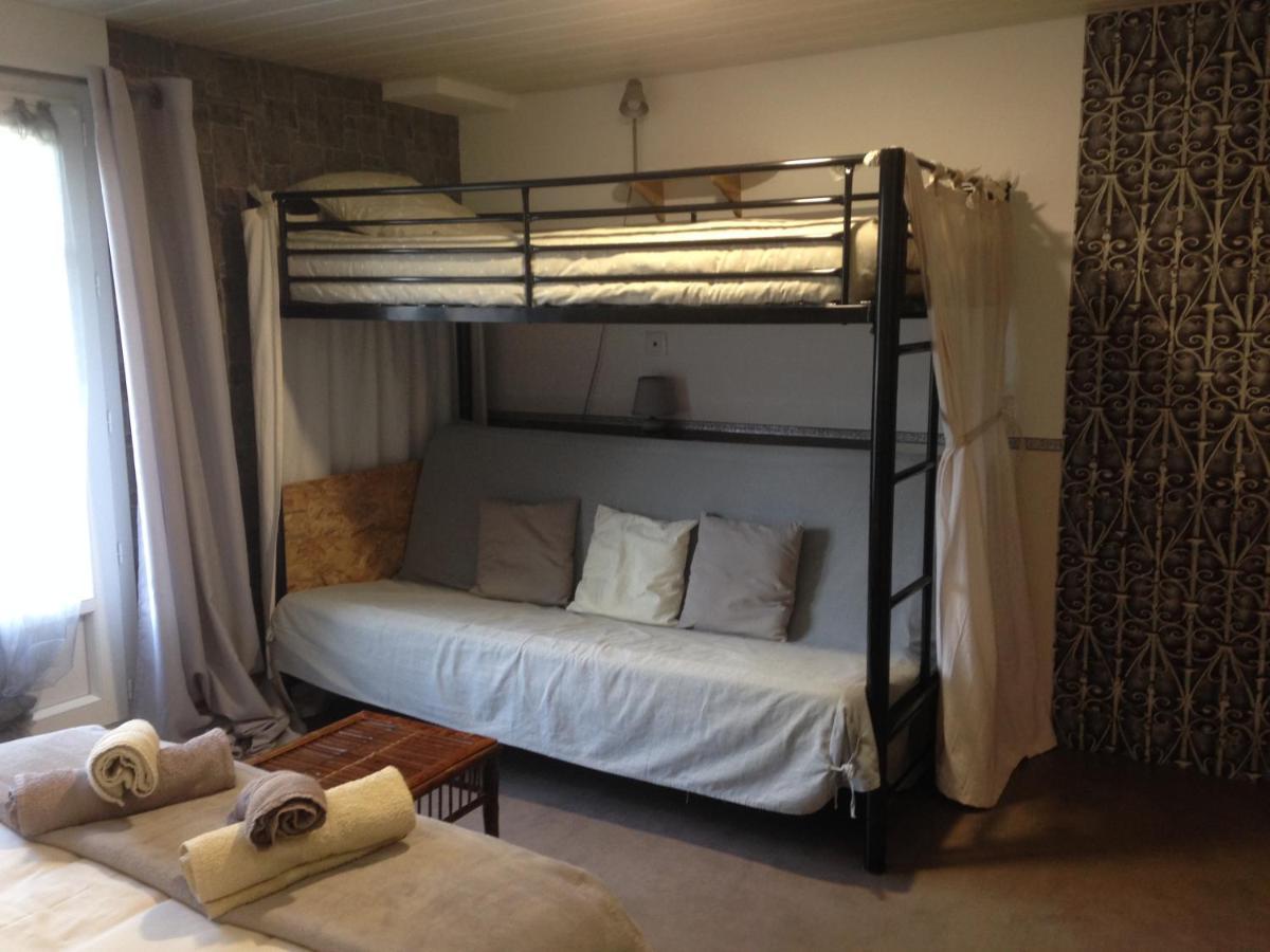 Chambre D'Hotes Hola Лаваль Экстерьер фото